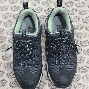 Eddie Bauer Redlodge Low Shoes - Black and Mint